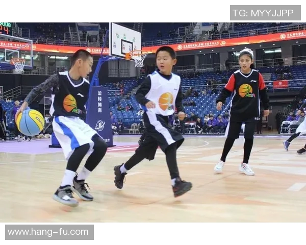 CBA星锐队与大学生球队对抗赛全面分析与战术探讨